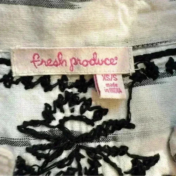 Womens BOHO/Western White/Black/Gray Embroidered Handmade Tunic Top Sz XS/S - Picture 8 of 10